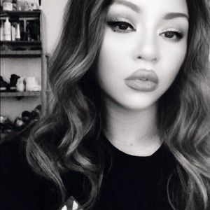 Meet your Posher, Rebecca